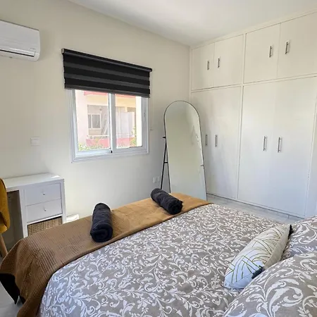 Luxury 2 Bedroom Center Larnaca