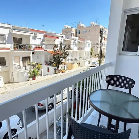 Luxury 2 Bedroom Center * Larnaca